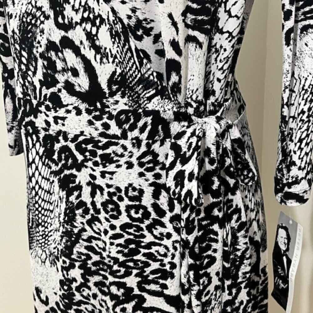 Peter Nygard Black and White Animal Print Surplice Faux Wrap Dress Size M - Picture 3 of 6